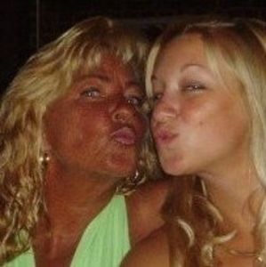 Meet your Posher, Carol